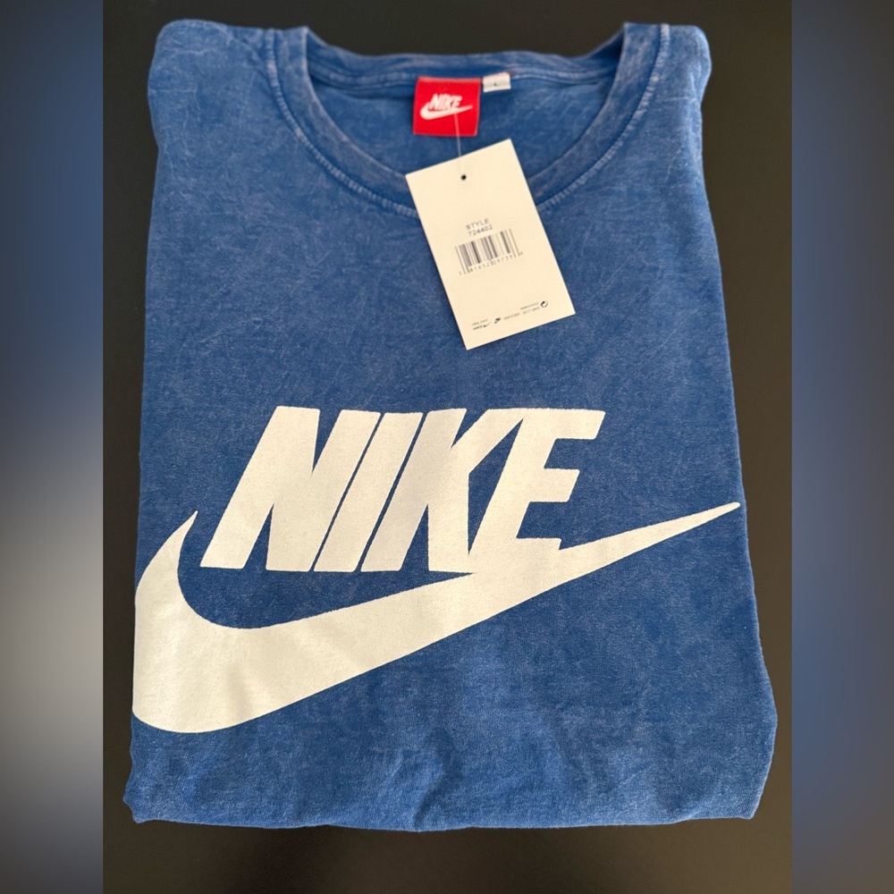 💙 Nike Sportswear Club Tee | Blue Vintage Wash | Size L | NWT